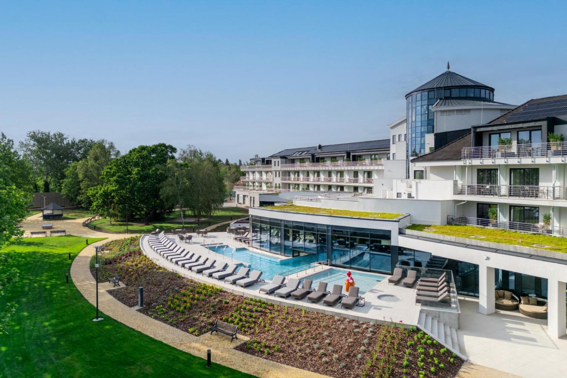 Kenese Bay Garden Resort&conference Hotel