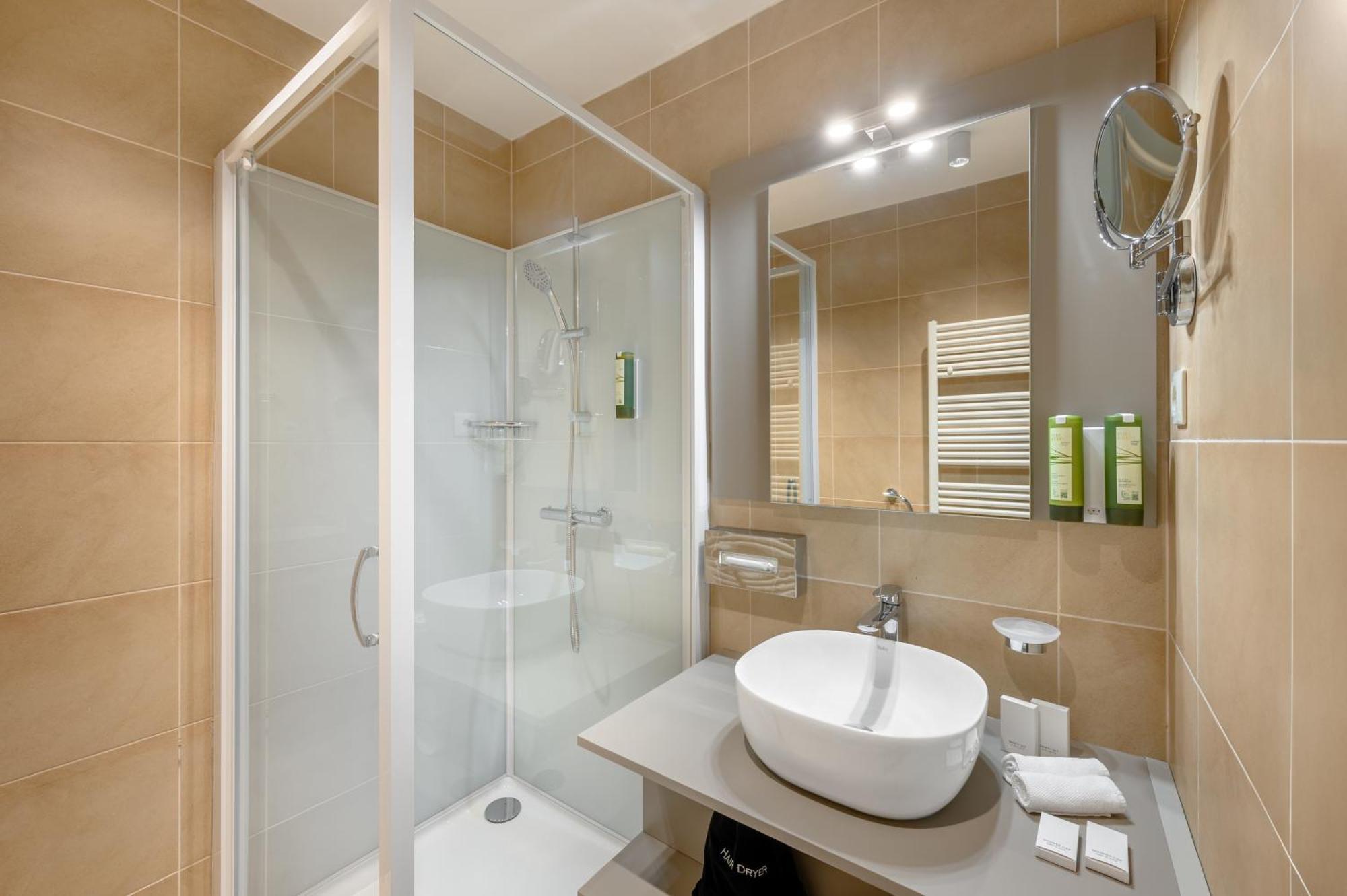 Kenese Bay Garden Resort&conference