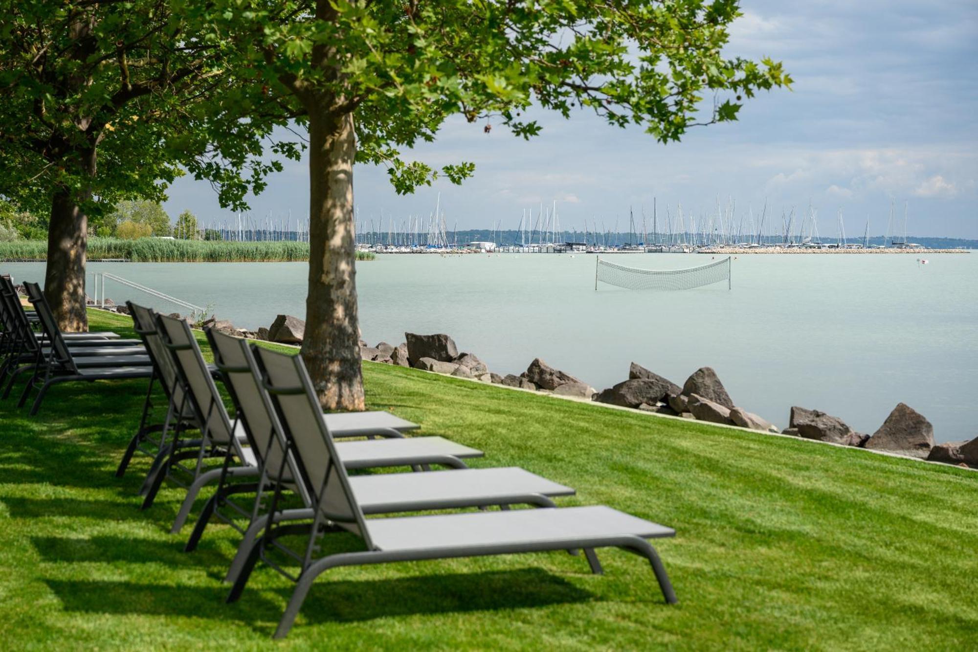 Kenese Bay Garden & Conference Hotel 4*